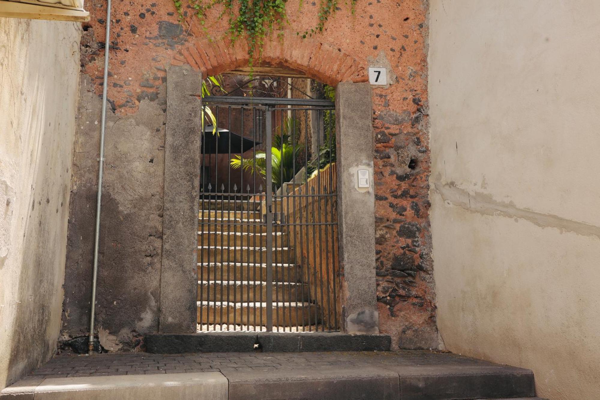 Fuochisti House Apartment Catania Luaran gambar